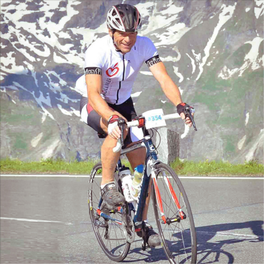 Gerhard Höllinger auf dem Fahrrad